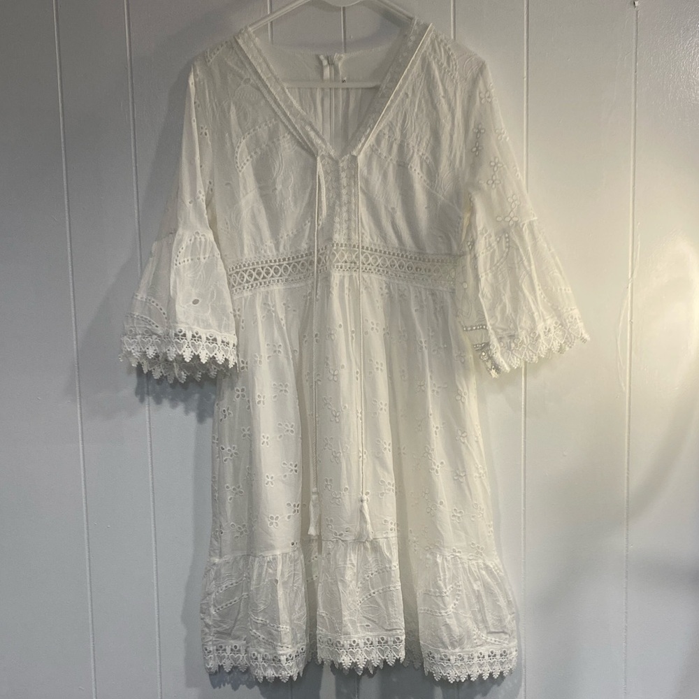 Fit and Flare Romantic White Dress Eyelet Heart Lace Bell Sleeve Boho Resort XS - Picture 12 of 12